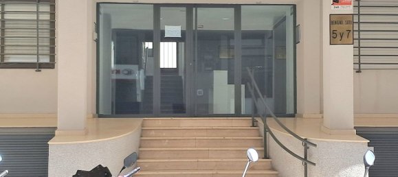 1 bedroom Apartment in Madrid, Spain No. 189384 4