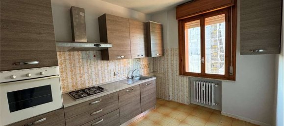 Квартира с 2 спальнями в Модена, Италия № 322974 6