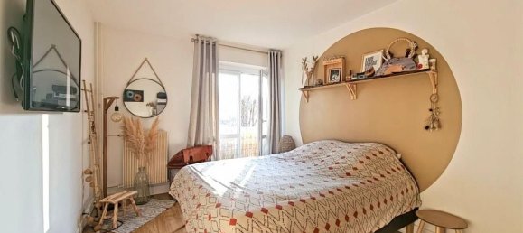 Apartamento de 2 dormitorios en Chambourcy, France No. 140083 7