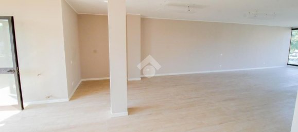 Escritório em Chiari, Italy 100 m² N.º 168298 24