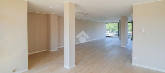 Escritório em Chiari, Italy 100 m² N.º 168298 9