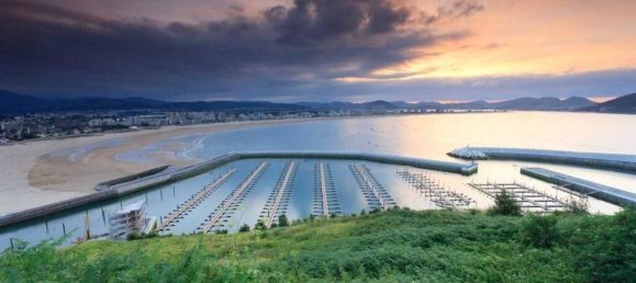 3 bedrooms Apartment in Laredo, Spain No. 150468 5