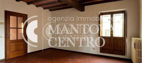 Здание с 5 комнатами в Мантуя, Италия № 303079 6