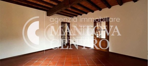 Здание с 5 комнатами в Мантуя, Италия № 303079 7