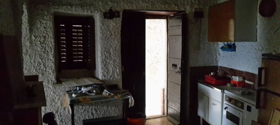 Квартира с 2 спальнями в Сан Поло дел Кавальери, Италия № 255965 3