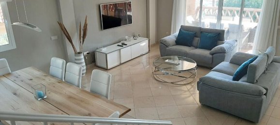 4 bedrooms Villa in Mijas, Spain No. 45130 8