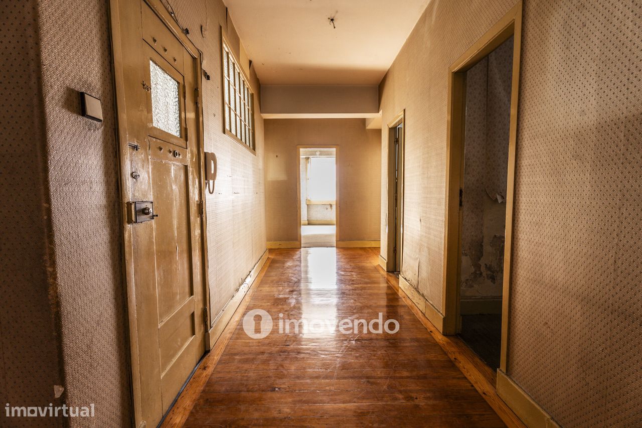 Apartamento de 5 dormitorios en Porto, Portugal No. 33381