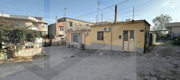 3 rooms House in Somma Vesuviana, Italy No. 18416 6