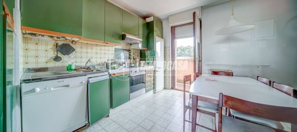 4-Zimmer Wohnung in Somma Lombardo, Italy, Nr. 334192 12
