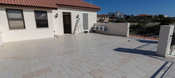 7 bedrooms Villa in Kalavasos, Cyprus No. 22430 11