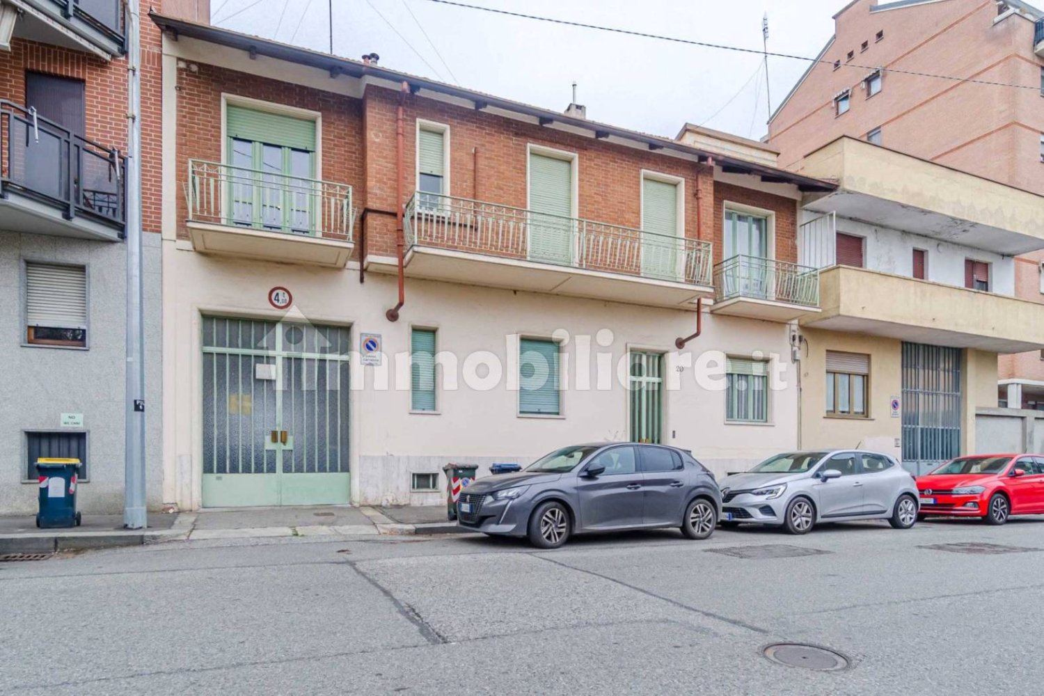  مرآب في Parella, Italy 1050متر مربع رقم 210867