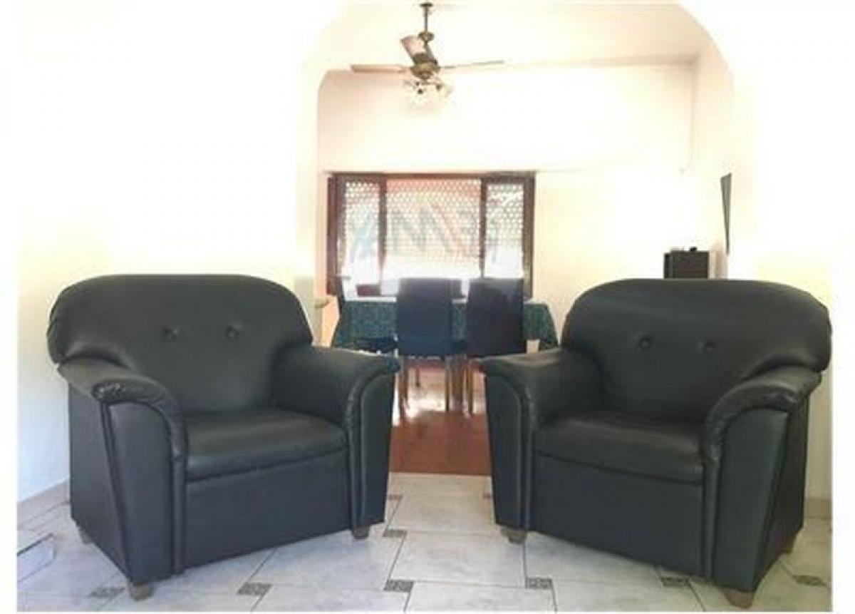 4 bedrooms House in Buenos Aires, Argentina No. 103309