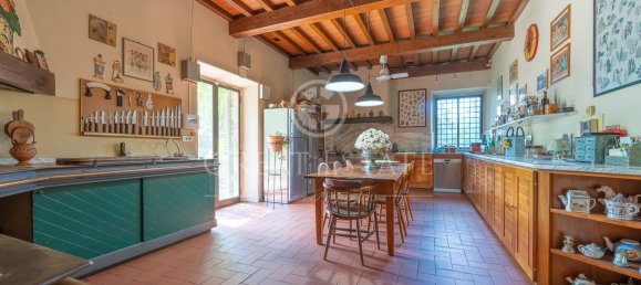 4 bedrooms House in Florence, Italy No. 238026 33