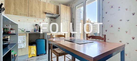 3 bedrooms House in Saint-Lo, France No. 288579 5