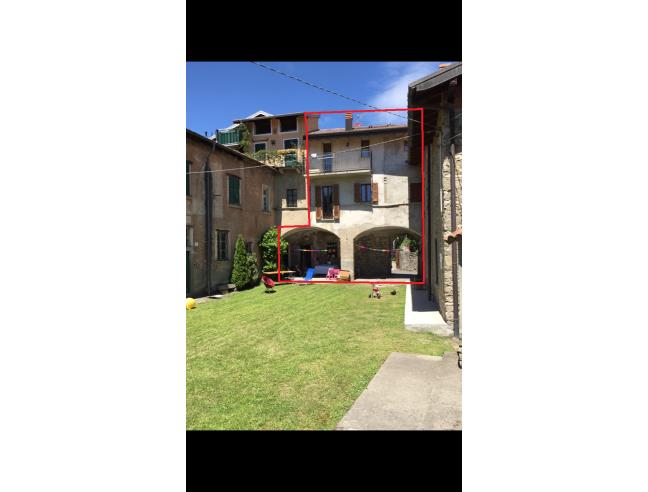 Casa de 5 habitaciónes en Alta Valle Intelvi, Italy No. 253034