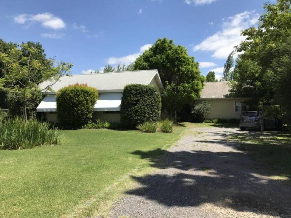 4 bedrooms House in Tigre, Argentina No. 98542