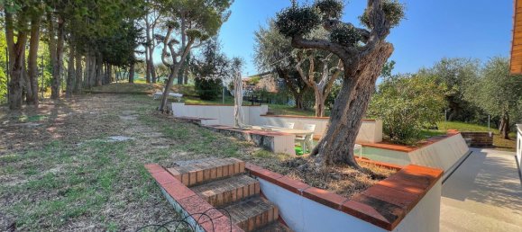 6 rooms House in Rimini, Italy No. 96097 17