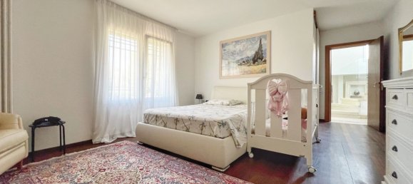 6 rooms House in Rimini, Italy No. 96097 21