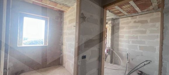 Apartamento de 4 divisões em Vico del Gargano, Italy N.º 19188 38