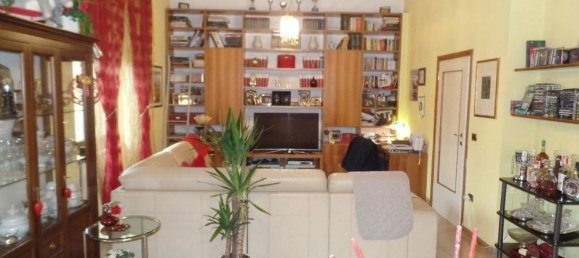 9 rooms Apartment in Ascoli Piceno, Italy No. 136081 2