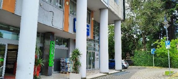 74m² Office in Padua, Italy No. 331582 4