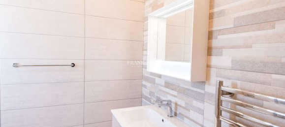 3 غرف نوم شقة في Ta' Xbiex, Malta رقم 9727 24