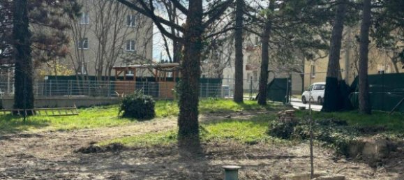  Land in Favoriten, Austria No. 129184 2