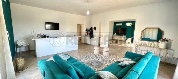 3 Schlafzimmer Villa in Marsala, Italy, Nr. 327018 9