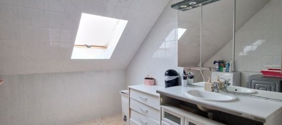 5 bedrooms House in Gien, France No. 210587 14