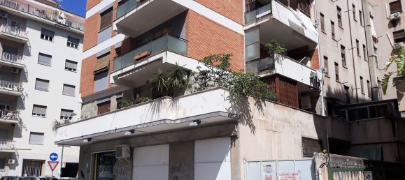 29m² Garage in Carini, Italy No. 359878 4