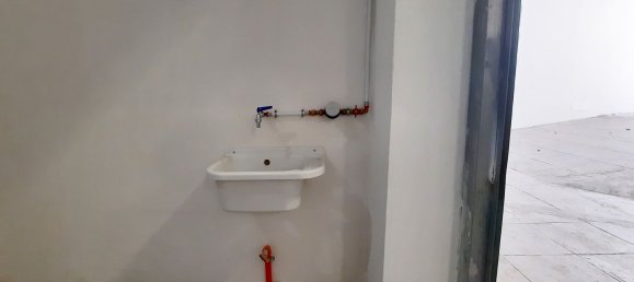 29m² Garage in Carini, Italy No. 359878 7