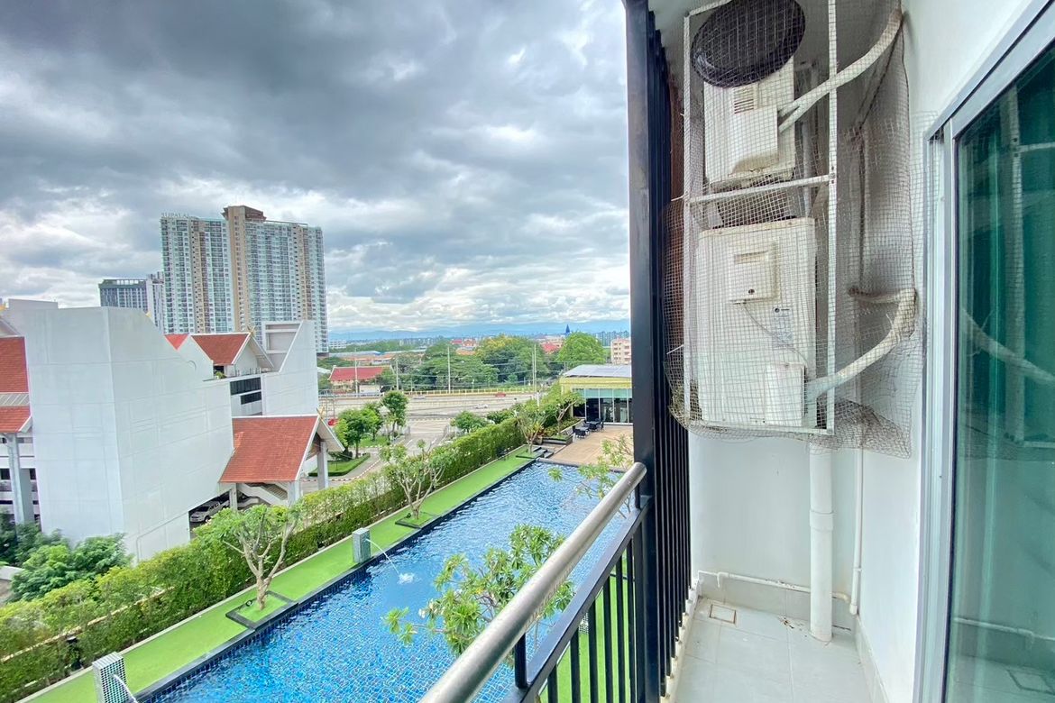2 bedrooms Condo in Chiang Mai, Thailand No. 27031