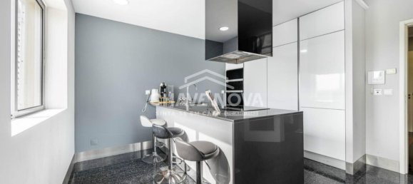 4 bedrooms House in Vila Nova de Gaia, Portugal No. 113211 2