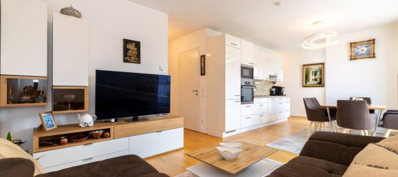 2 rooms Apartment in Schwechat, Austria No. 217373 2