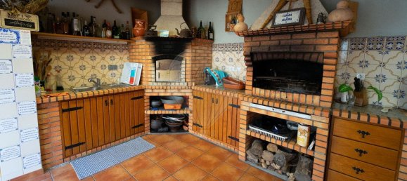 Casa de 3 dormitorios en Angra do Heroismo, Portugal No. 36054 8