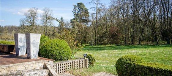 Casa de 8 dormitorios en Savonnieres, France No. 293100 2