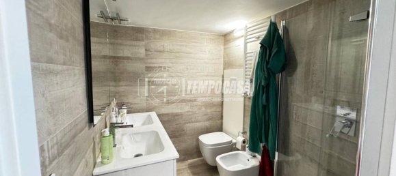 4 bedrooms Apartment in Naples, Italy No. 273873 24