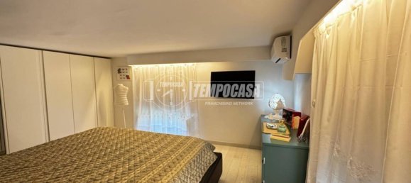 4 bedrooms Apartment in Naples, Italy No. 273873 18