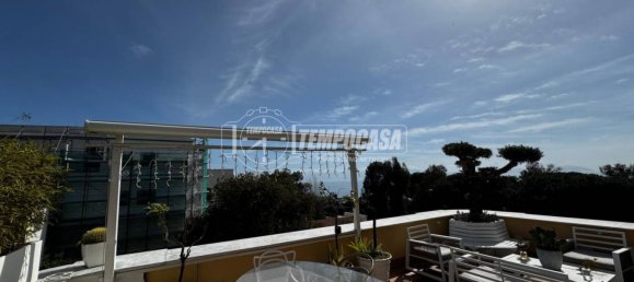 4 bedrooms Apartment in Naples, Italy No. 273873 3