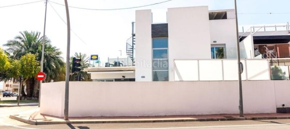 3 bedrooms House in Daya Nueva, Spain No. 129371 14