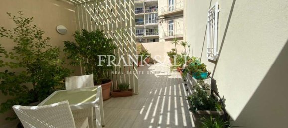 2 bedrooms Apartment in Saint Julian's, Malta No. 8810 2