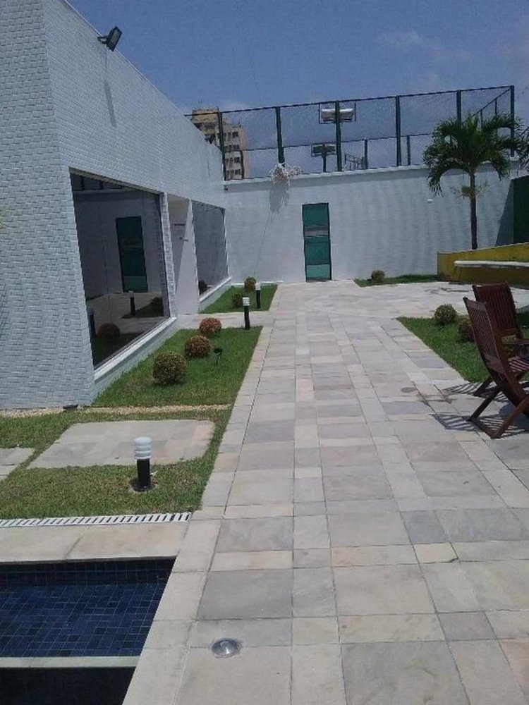 4 bedrooms Apartment in Belem, Brazil No. 469804