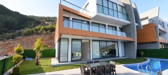Villa de 5+1 en Antalya, Turkey No. 33949 2