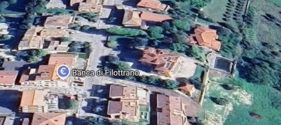 7 rooms Apartment in Cingoli, Italy No. 96715 4