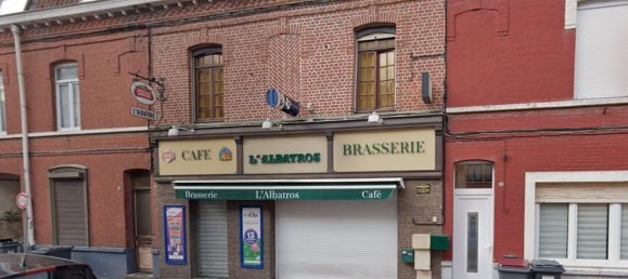 4 Schlafzimmer Gebäude in Seclin, France, Nr. 63566 3