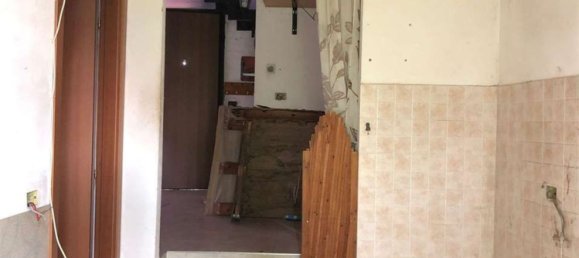 5 rooms Apartment in Fino Mornasco, Italy No. 8374 6