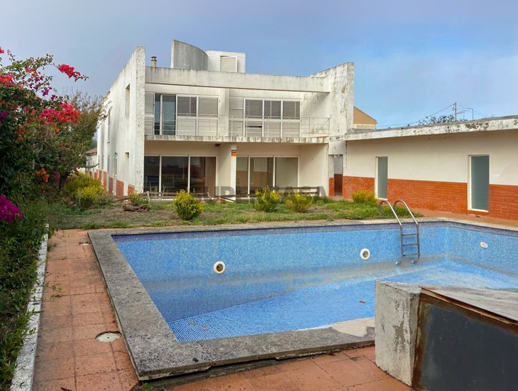 4 bedrooms House in Cascais, Portugal No. 157880