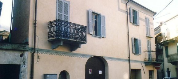 Дом с 5 комнатами в Кортемилия, Италия № 256381 5