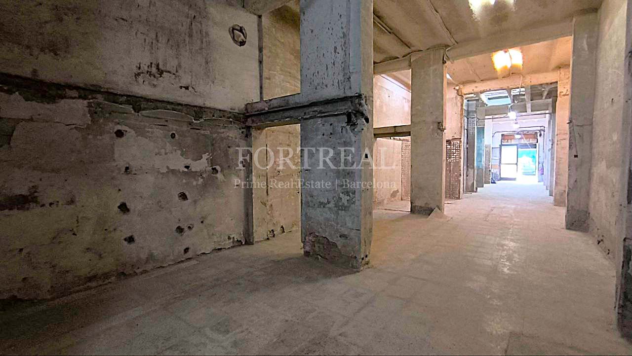 145m² Commercial property in Eixample, Spain No. 269032