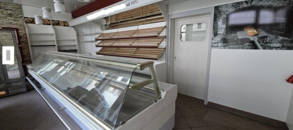 Здание с 12 комнатами в Ротвайль, Германия № 3056 8